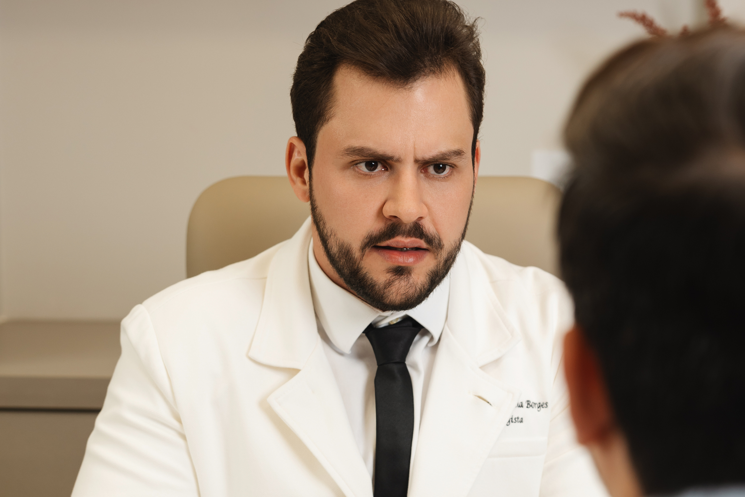 Ansiedade e Saúde Masculina: Por Que Você Não Deve Ignorar os Sinais e Como o Dr. Rodolfo Borges Pode Ajudar