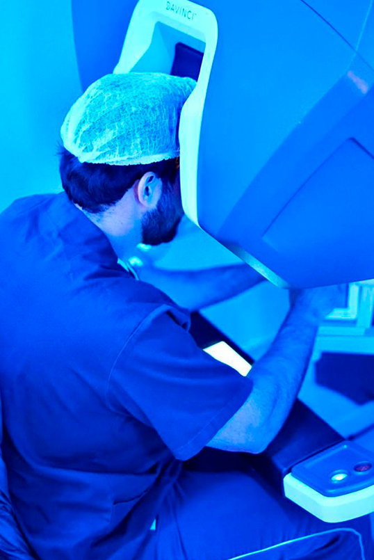 dr rodolfo especialista em robotica